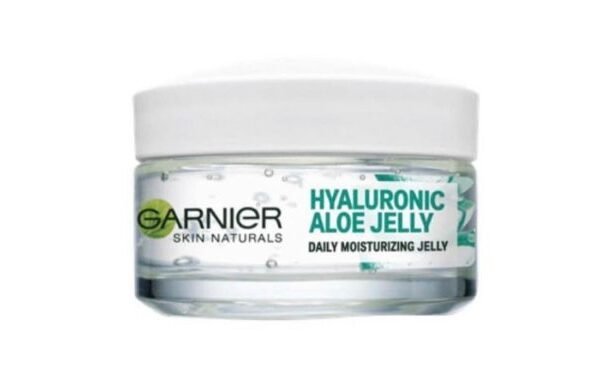 Aloe Vera Gel Moisturizer for high hydration, suitable for oily skin