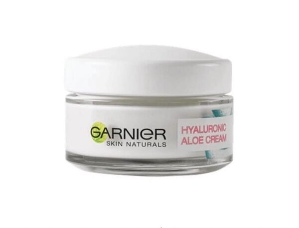 Aloe Vera Gel Moisturizer for high hydration, suitable for dry skin